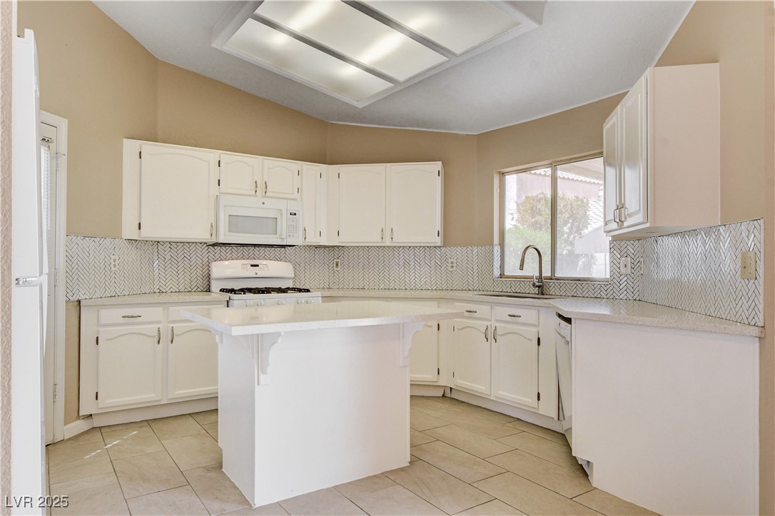 2824 Mayfair Avenue Henderson, NV 89074 - Photo 18 of 46