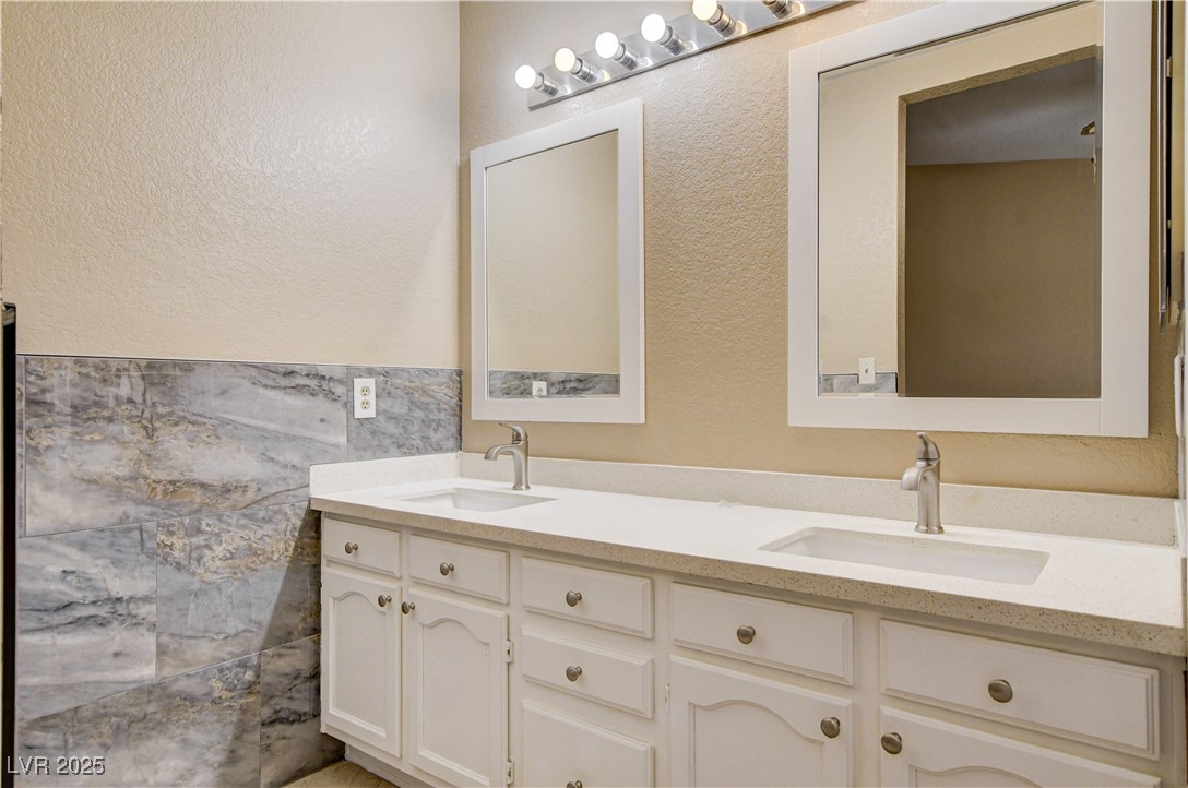 2824 Mayfair Avenue Henderson, NV 89074 - Photo 31 of 46