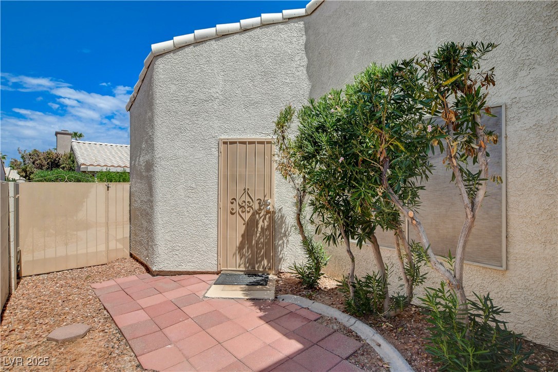 2824 Mayfair Avenue Henderson, NV 89074 - Photo 38 of 46