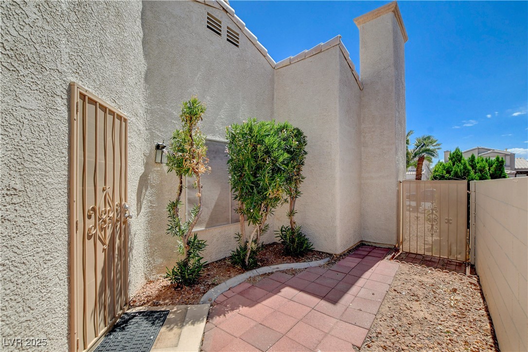 2824 Mayfair Avenue Henderson, NV 89074 - Photo 39 of 46