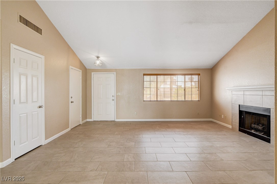 2824 Mayfair Avenue Henderson, NV 89074 - Photo 7 of 46