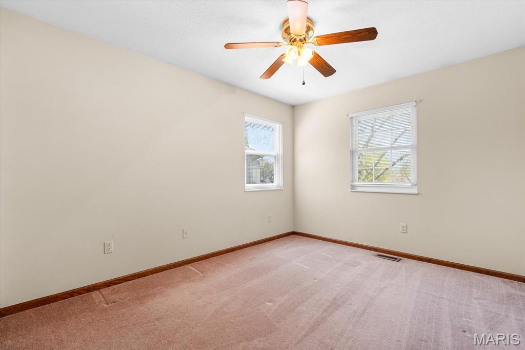 2420 Greenfield Court Belleville, IL 62221 - Photo 25 of 43