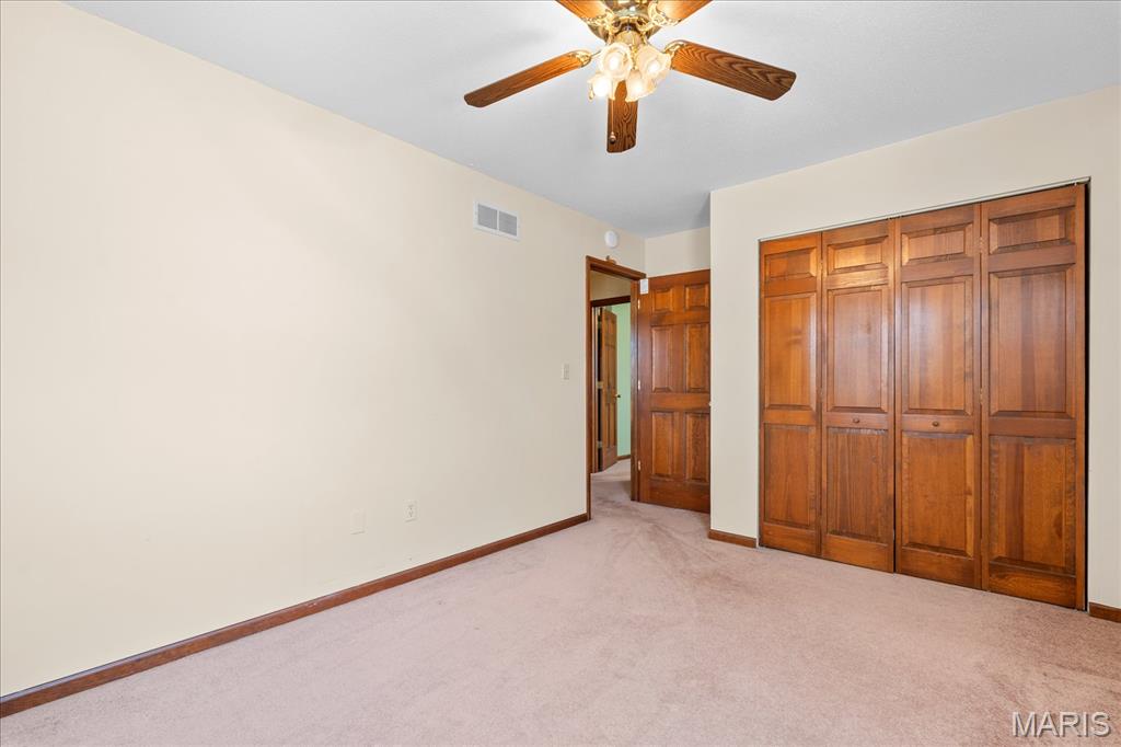 2420 Greenfield Court Belleville, IL 62221 - Photo 26 of 43