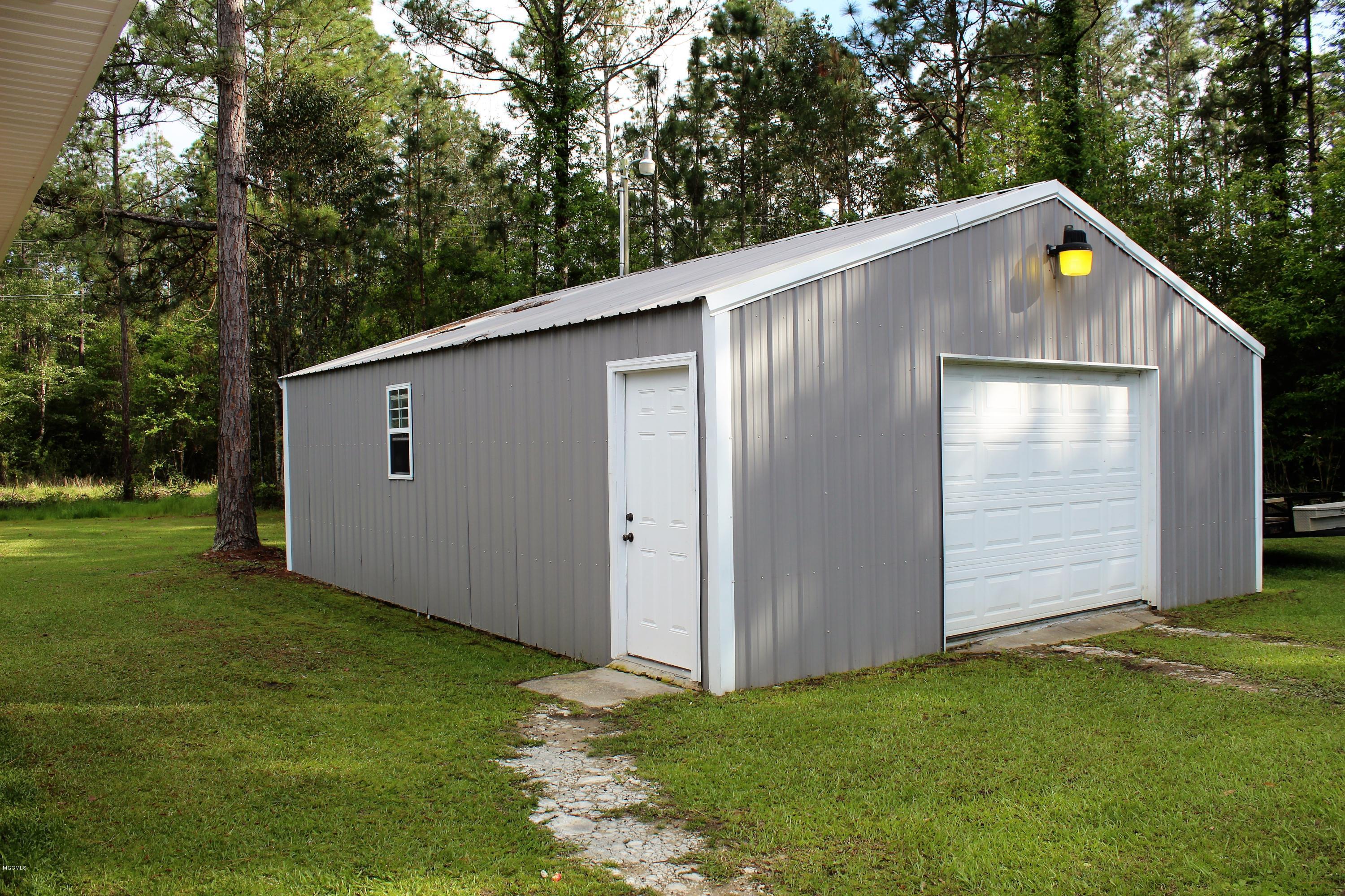 4016 Hurley Wade Road Moss Point, MS 39562 - Photo 25 of 33 IMG_0880