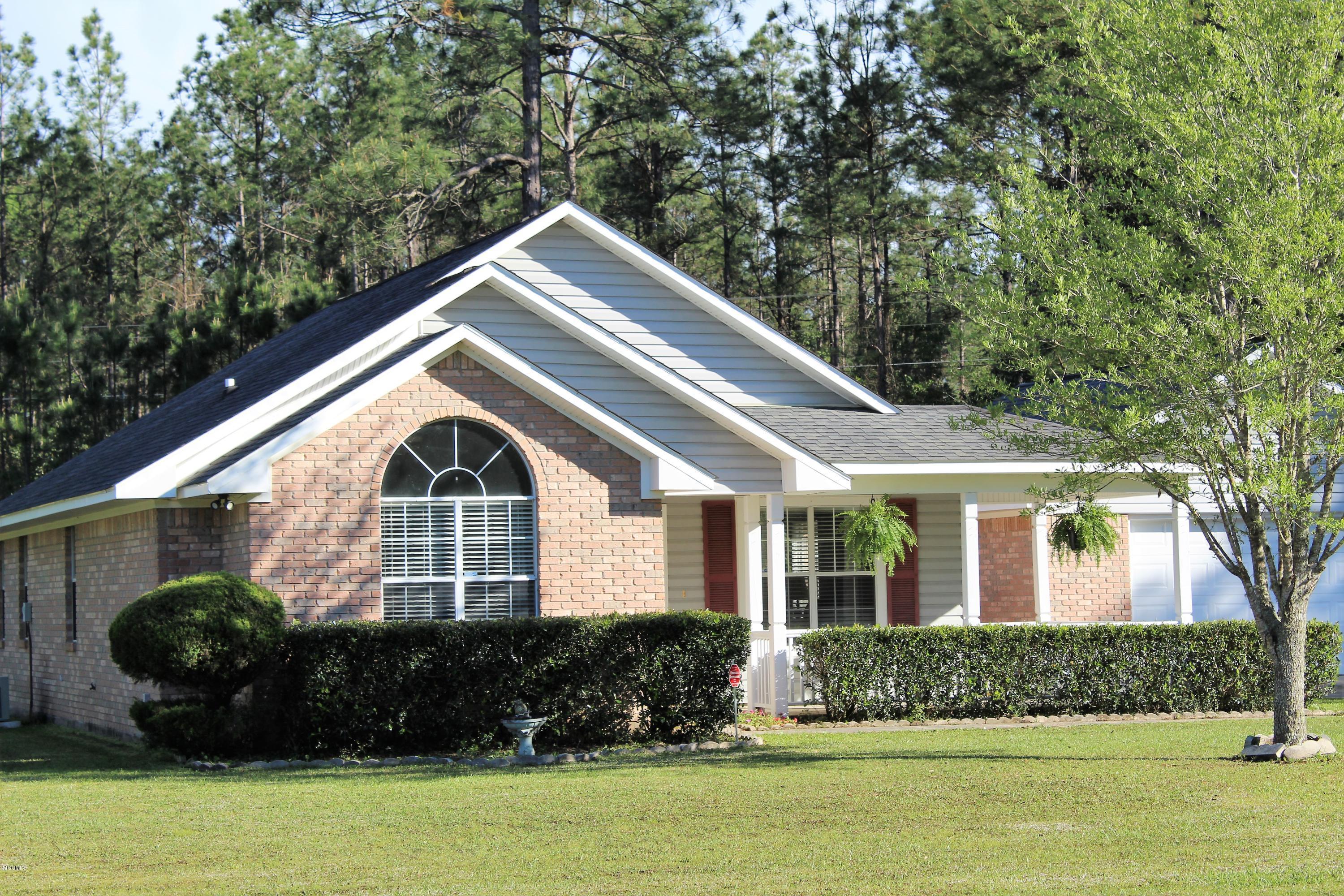 4016 Hurley Wade Road Moss Point, MS 39562 - Photo 7 of 33 IMG_0931