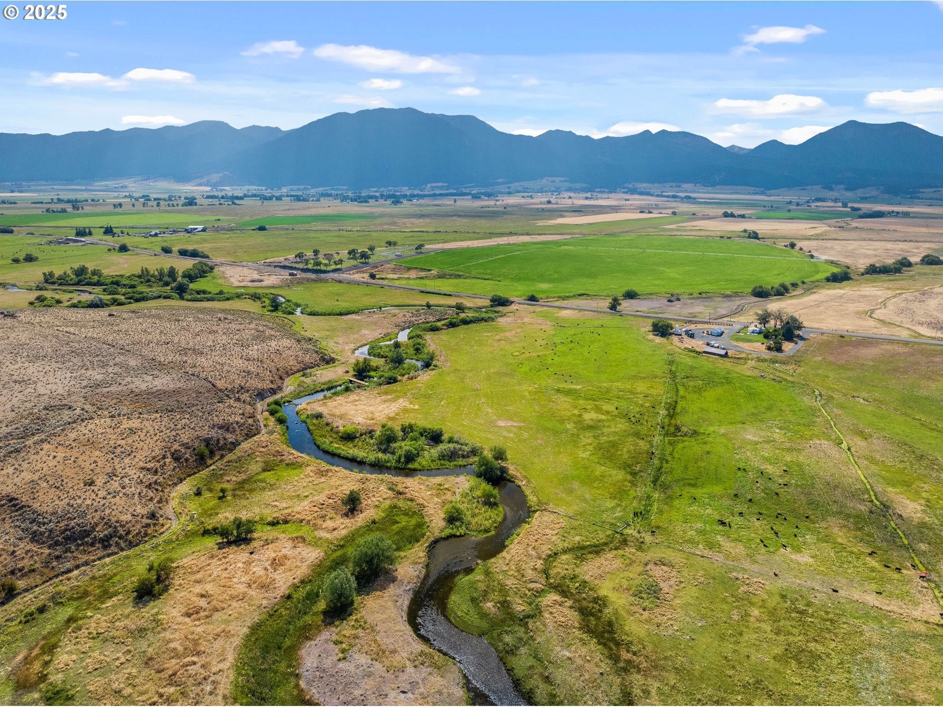 47219 Highway 30 Haines, OR 97833 - Photo 36 of 38 a view of an outdoor space and mountain view