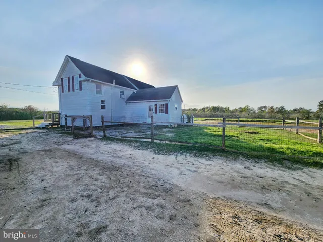 a house view with a outdoor space