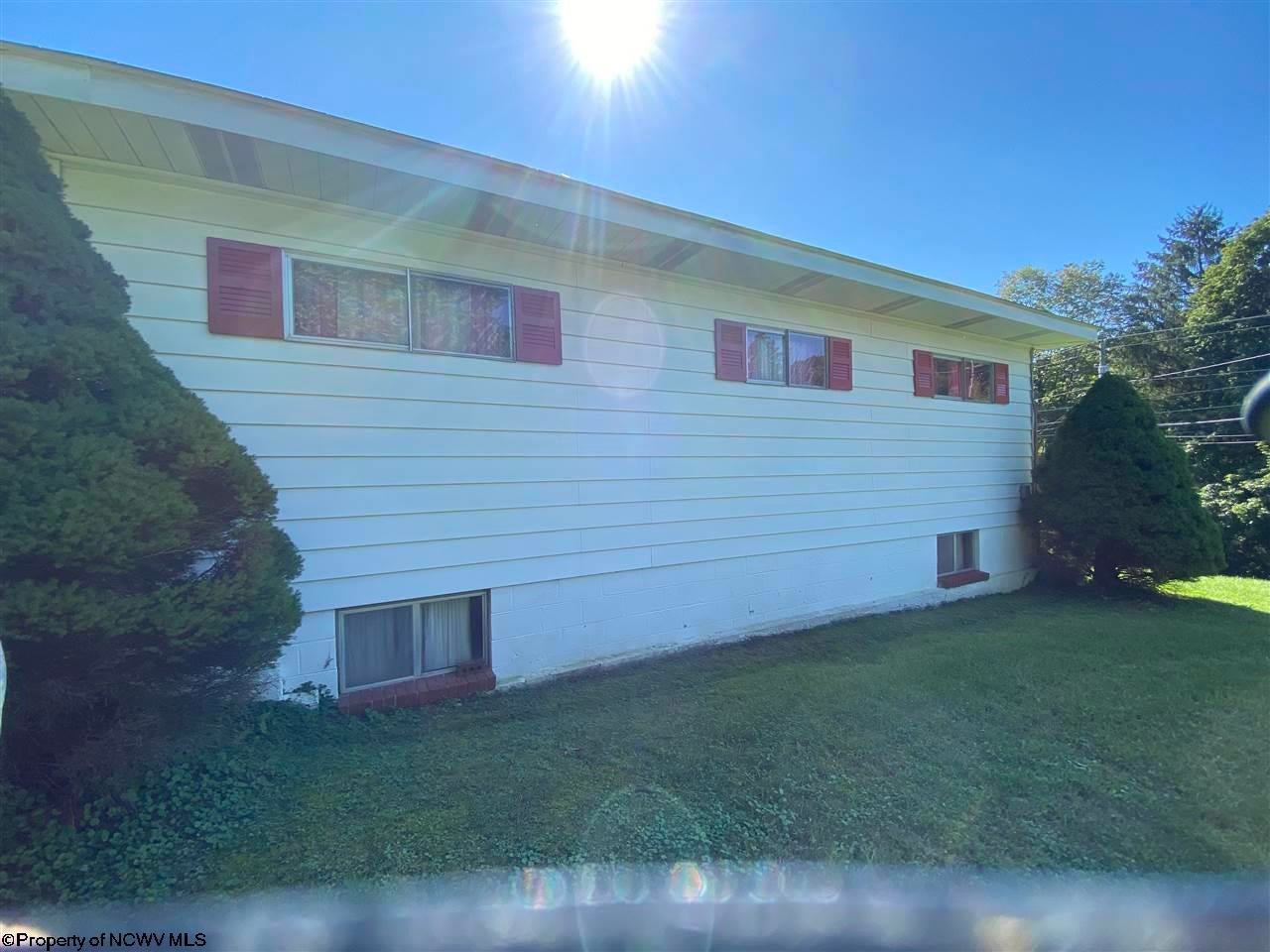 1745 Tyrone Road Morgantown, WV 26508 - Photo 6 of 29 Gallery Image 6