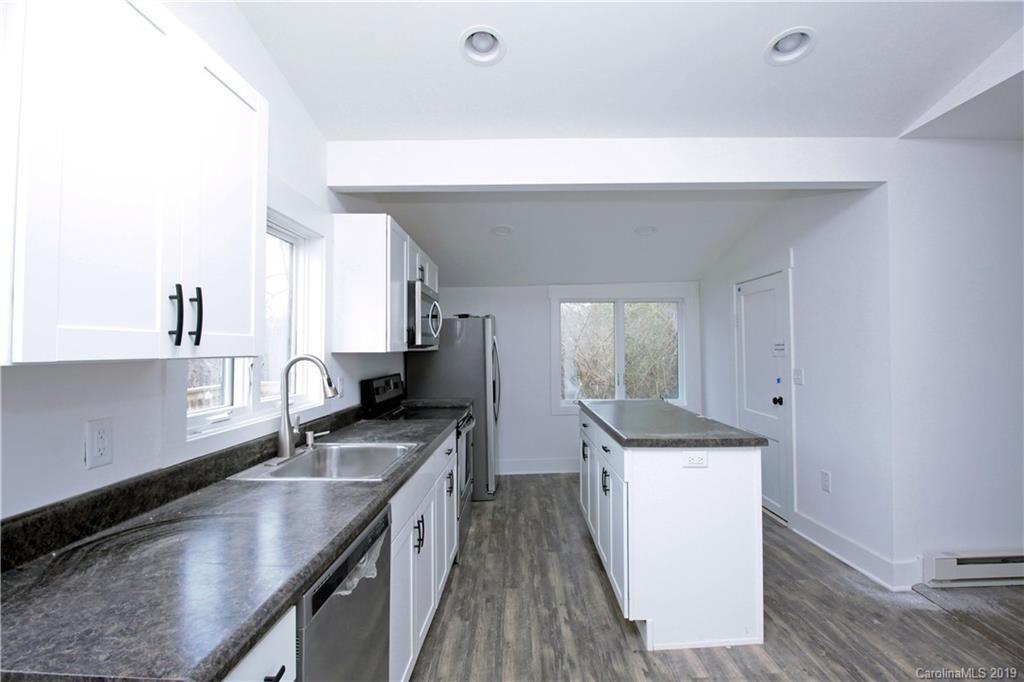 118 Illahee Road Brevard, NC 28712 - Photo 5 of 15 Gallery Image 5