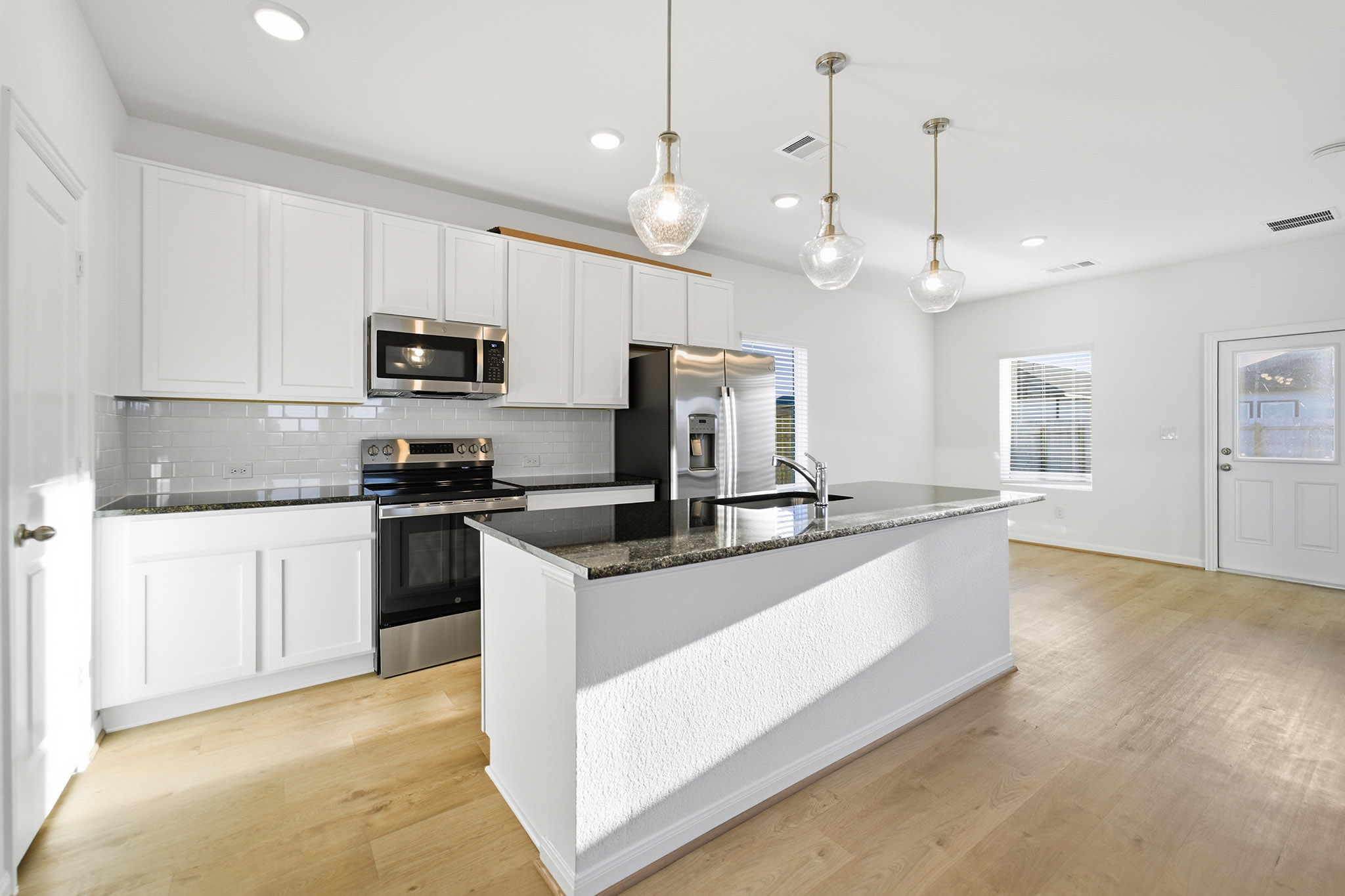 112 Vandervoort Way Jarrell, TX 76537 - Photo 11 of 28