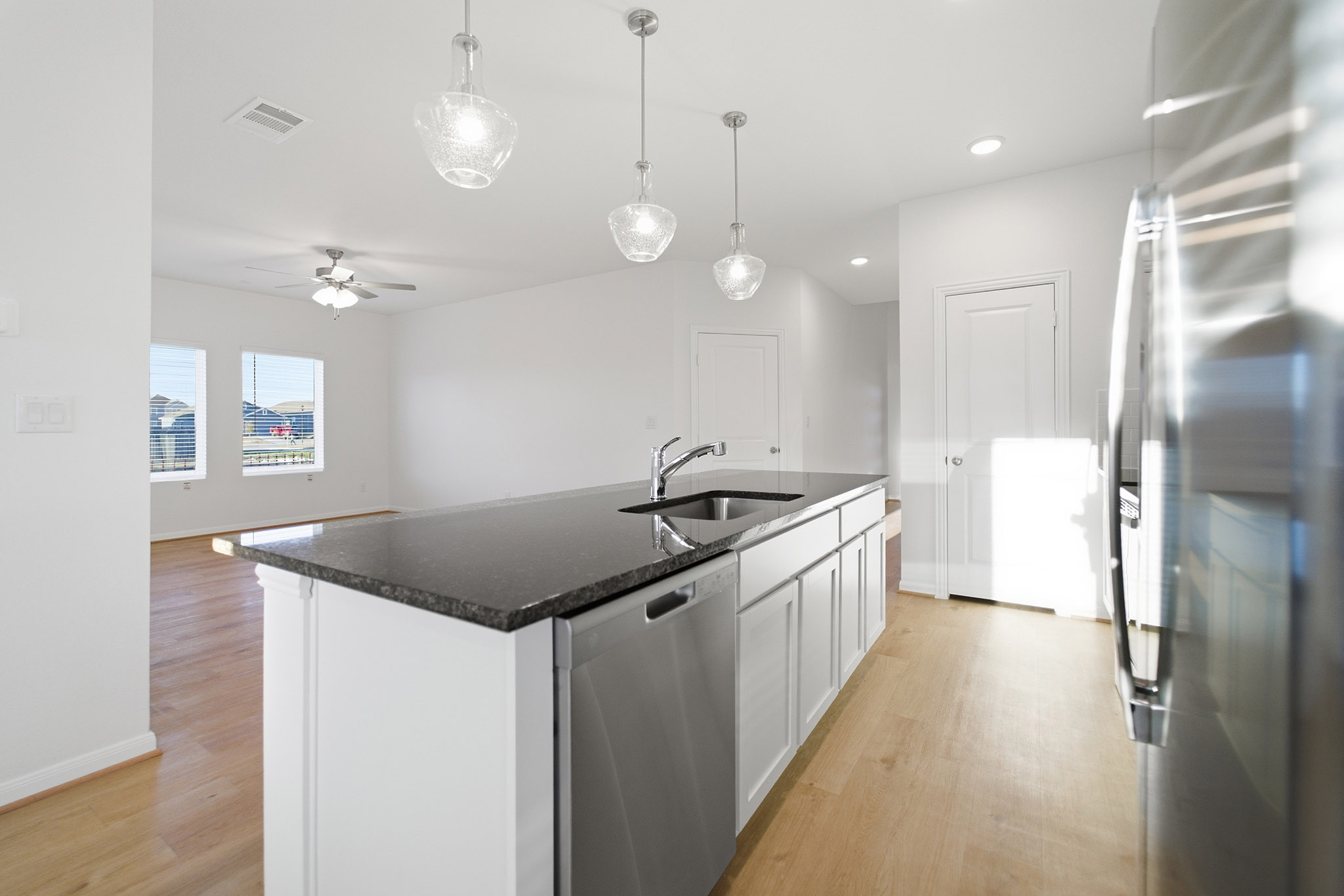 112 Vandervoort Way Jarrell, TX 76537 - Photo 14 of 28