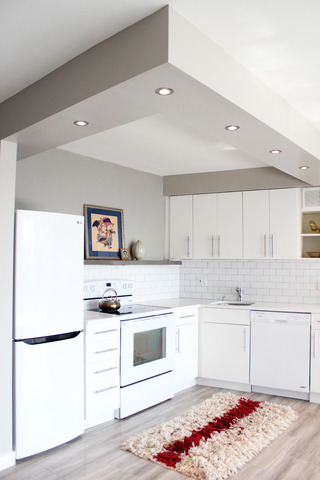 300 North State Street, Unit 2502 Chicago, IL 60654 - Photo 4 of 11