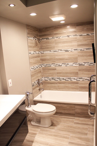 300 North State Street, Unit 2502 Chicago, IL 60654 - Photo 9 of 11