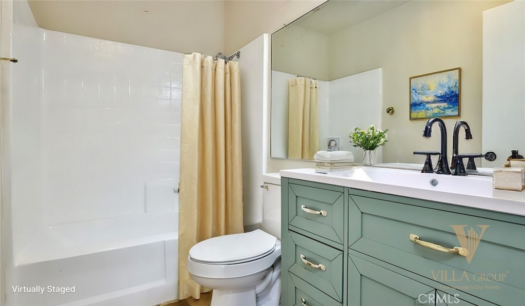 45299 Esmerado Court Temecula, CA 92592 - Photo 16 of 27 Bathroom upstair