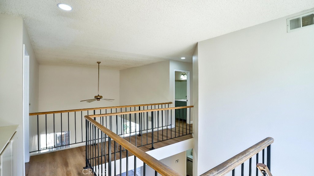 45299 Esmerado Court Temecula, CA 92592 - Photo 19 of 27 Hallway