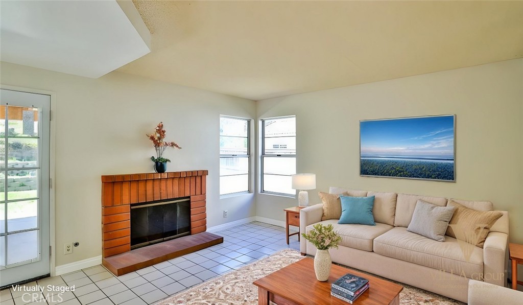 45299 Esmerado Court Temecula, CA 92592 - Photo 6 of 27 Family room