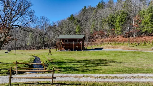 $585,000 | 3234 Winding Stairs Road, Topton, NC 28781