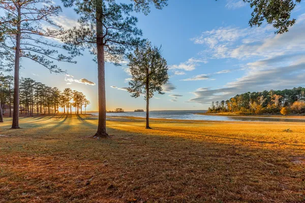 a view of an ocean view