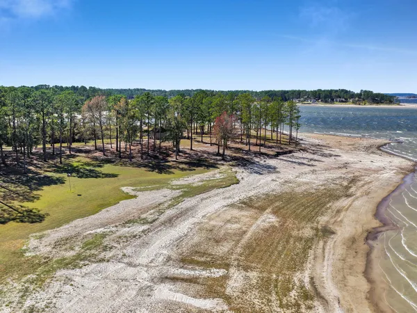 a view of ocean with city view