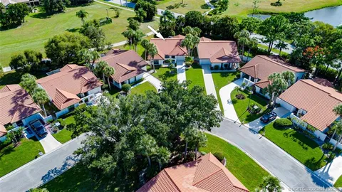 $389,000 | 4124 Southwest Osprey Creek Way, Palm City, FL 34990