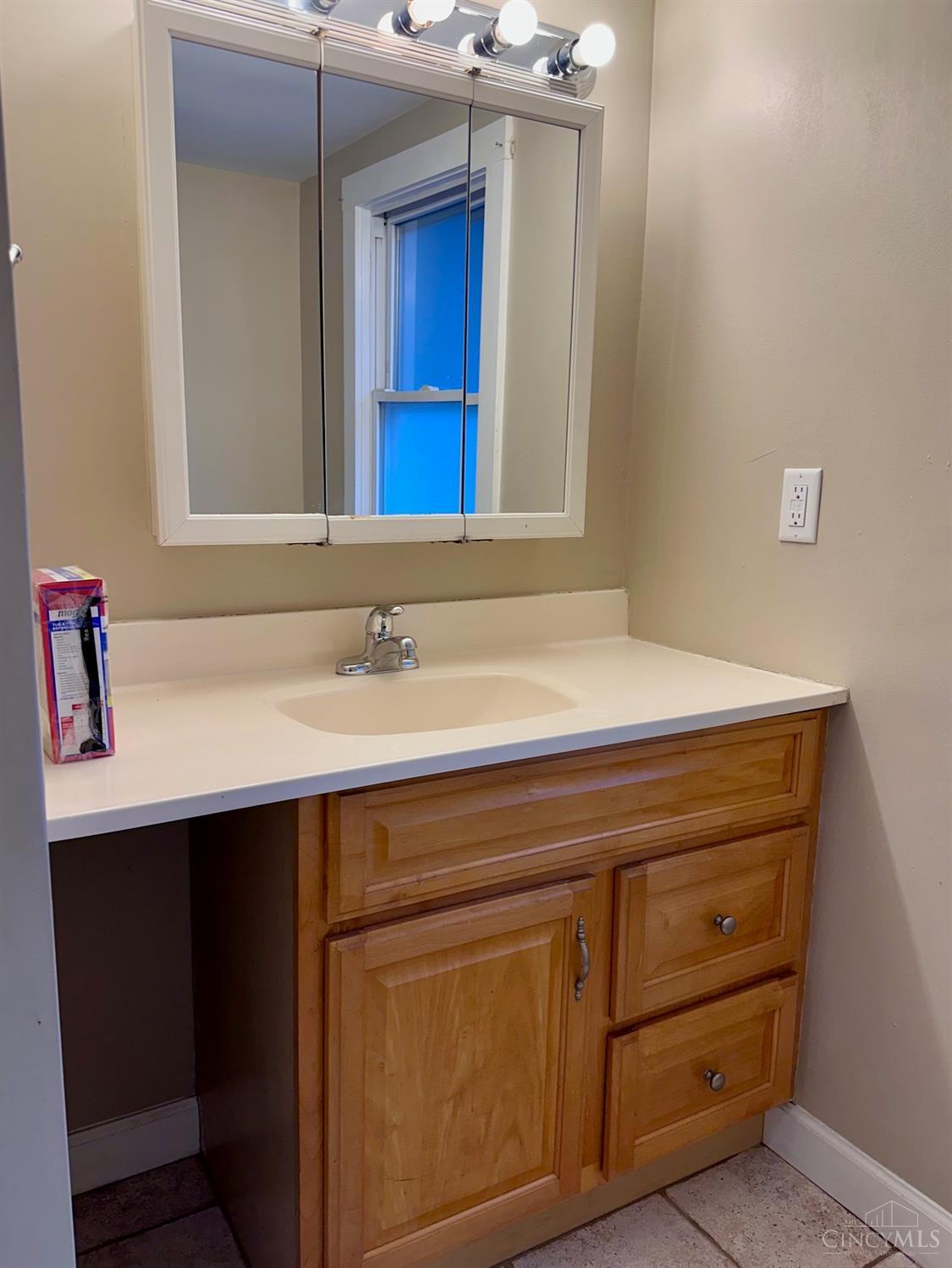 3939 Section Road Cincinnati, OH 45236 - Photo 14 of 21