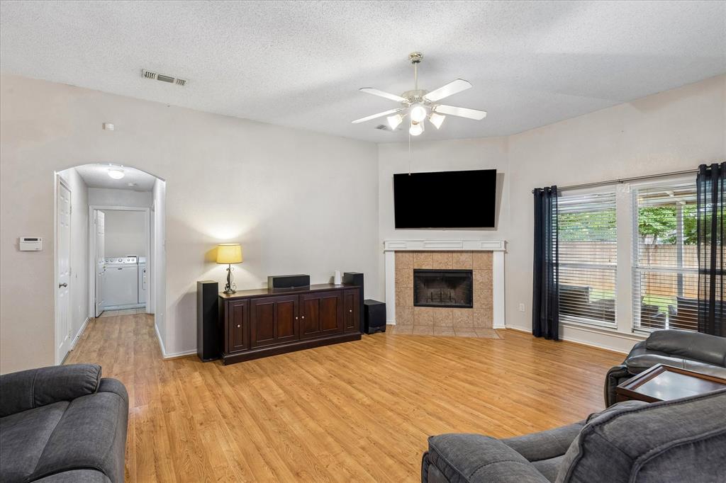 1701 Fern Drive Mansfield, TX 76063 - Photo 6 of 25