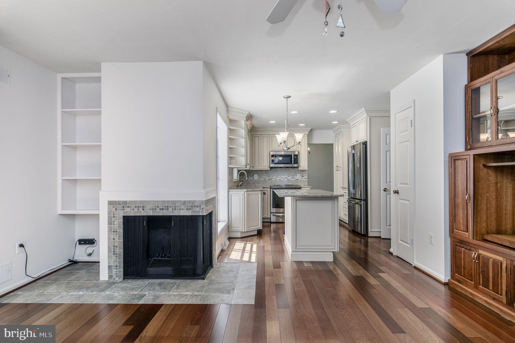 6237 Wilmette Drive Burke, VA 22015 - Photo 18 of 42 Family off Kitchen