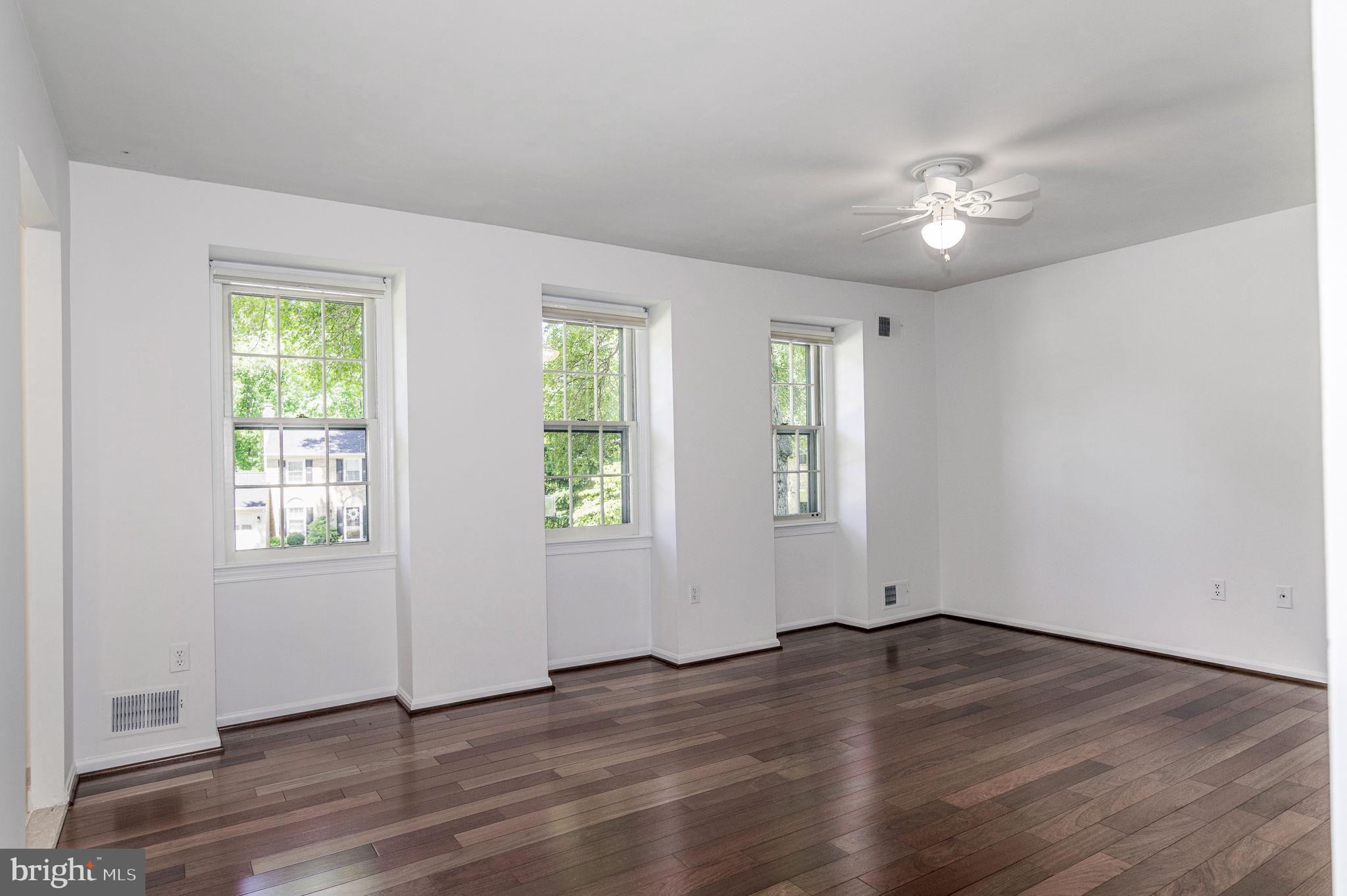 6237 Wilmette Drive Burke, VA 22015 - Photo 19 of 42 Primary Bedroom