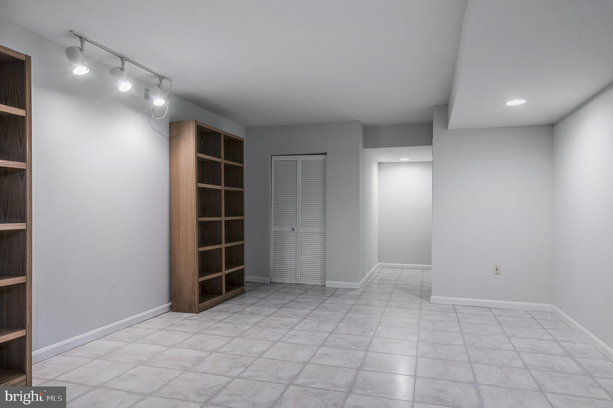 6237 Wilmette Drive Burke, VA 22015 - Photo 34 of 42 Bonus Room L/L