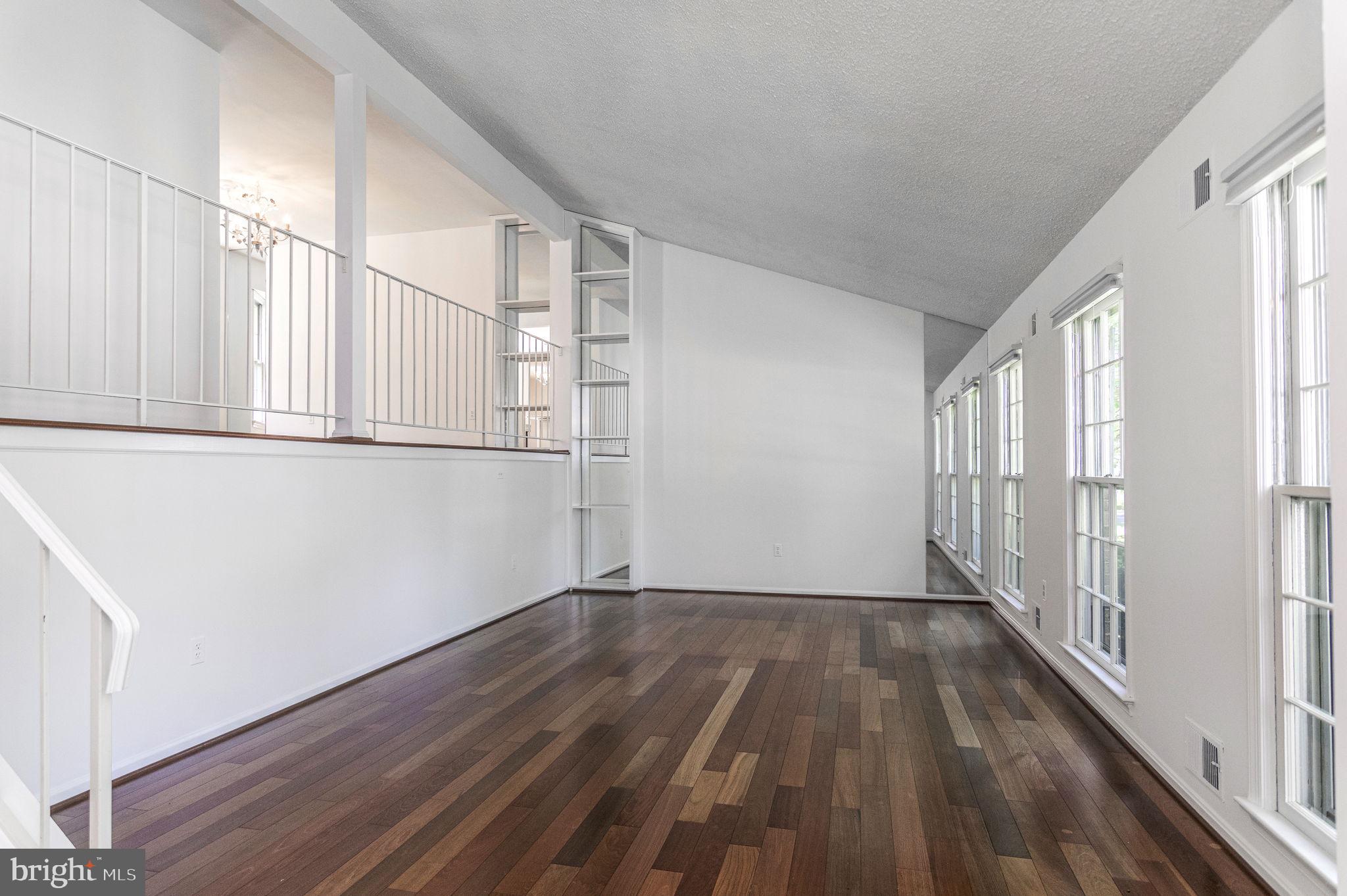 6237 Wilmette Drive Burke, VA 22015 - Photo 5 of 42 Mid Level Living Room