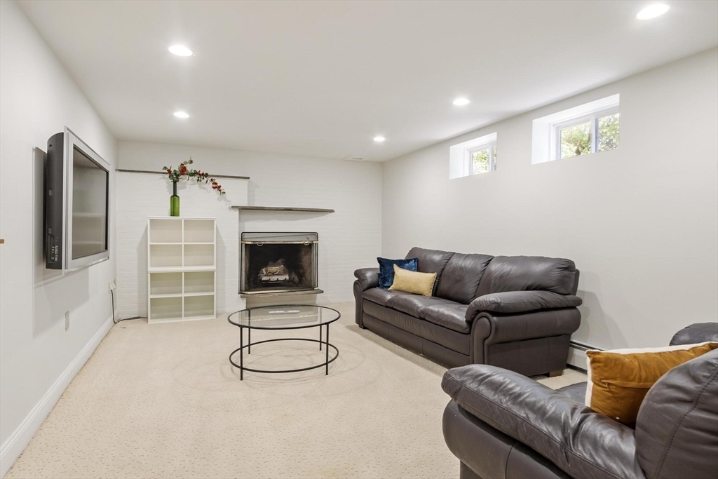 16 Hastings Road Lexington, MA 02421 - Photo 30 of 40 Gallery Image 30