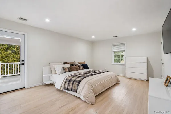 $1,250,000 | 30 Alicia Court, Hempstead, NY 11550