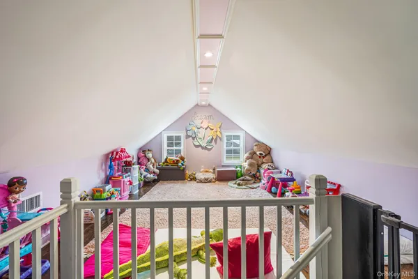 $1,250,000 | 30 Alicia Court, Hempstead, NY 11550