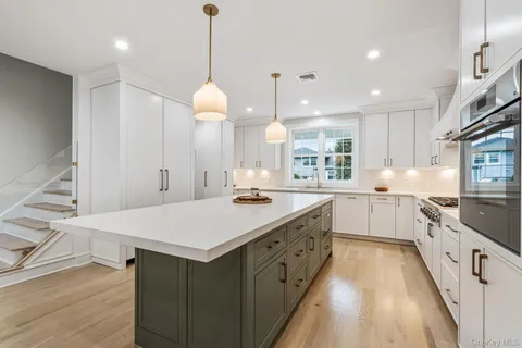 $1,250,000 | 30 Alicia Court, Hempstead, NY 11550