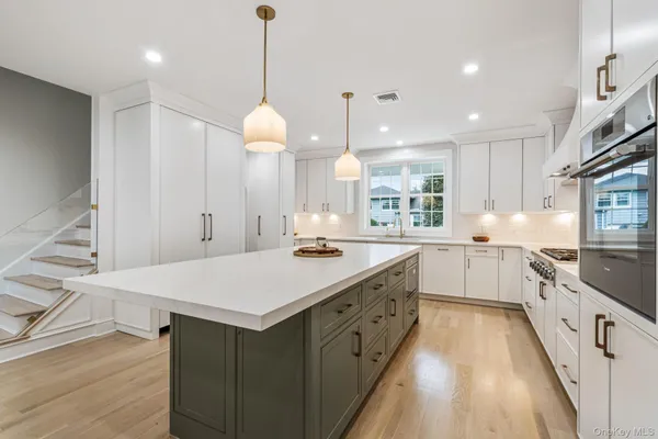 $1,250,000 | 30 Alicia Court, Hempstead, NY 11550