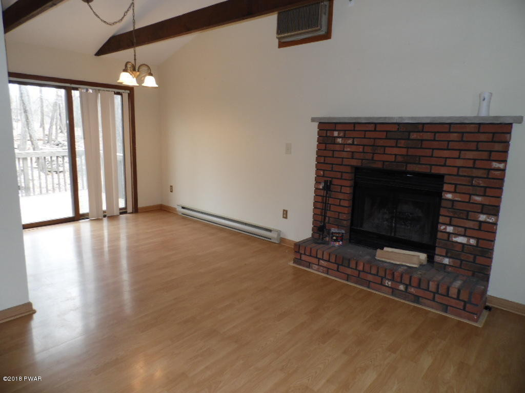 144 Cabin Road Milford, PA 18337 - Photo 4 of 27