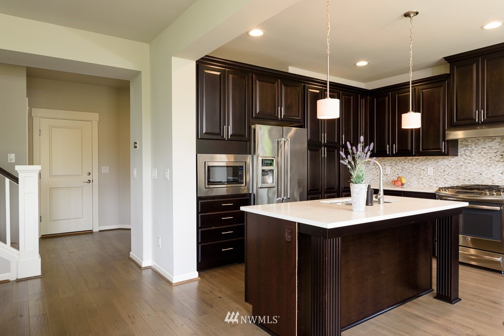 5602 Northeast 9th Street Renton, WA 98059 - Photo 11 of 25
