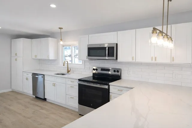 $579,900 | 18 Banks Street, Brockton, MA 02302