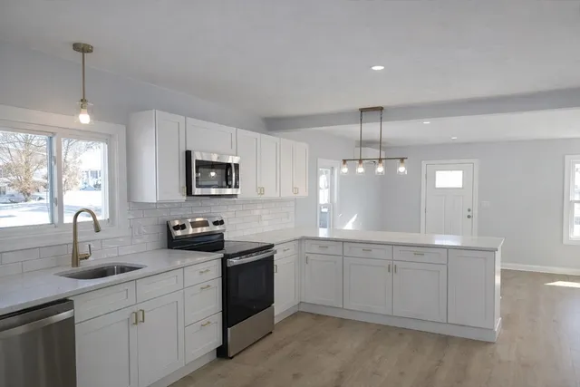 $579,900 | 18 Banks Street, Brockton, MA 02302