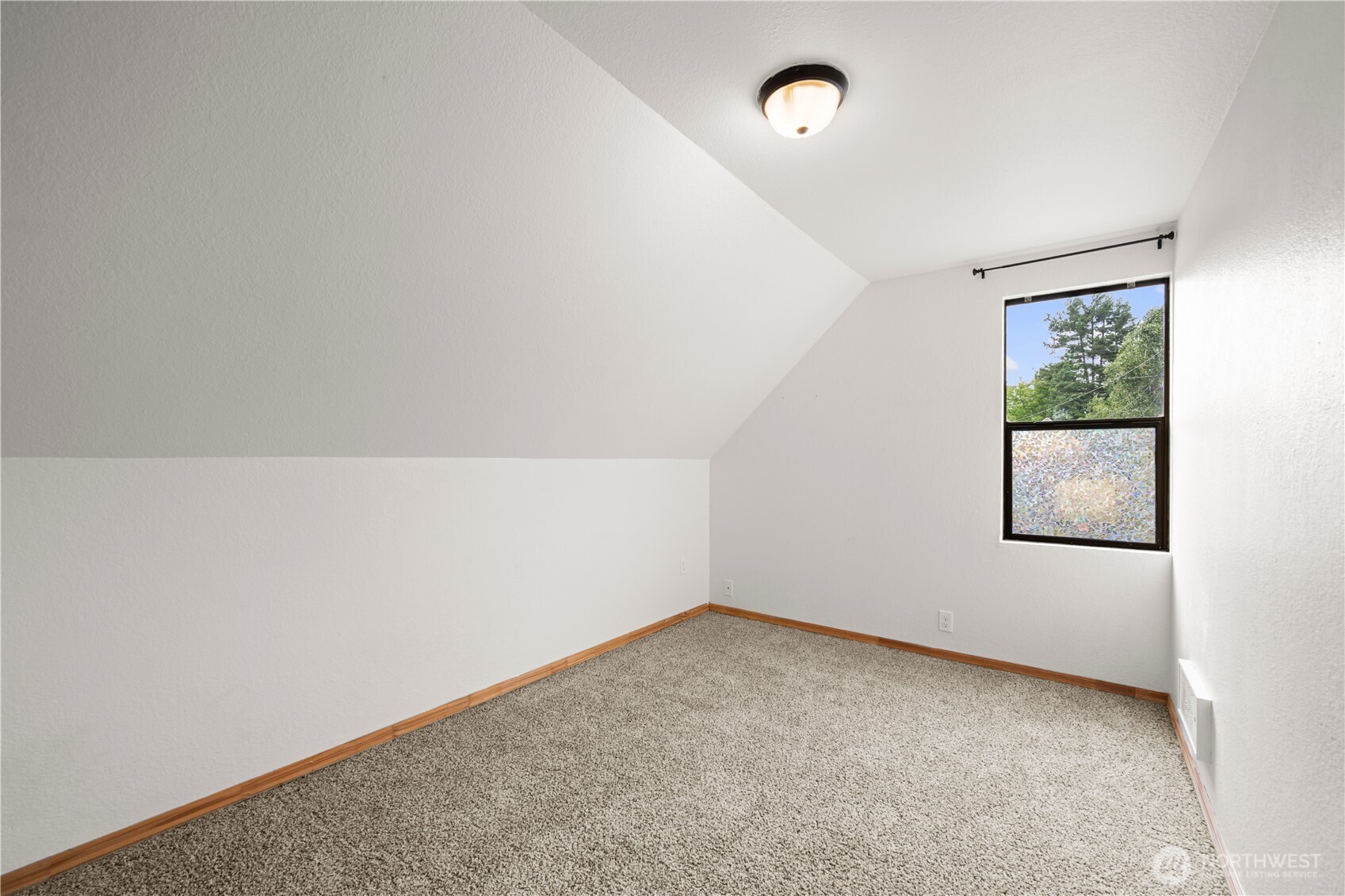 2410 State Street Everett, WA 98201 - Photo 16 of 24