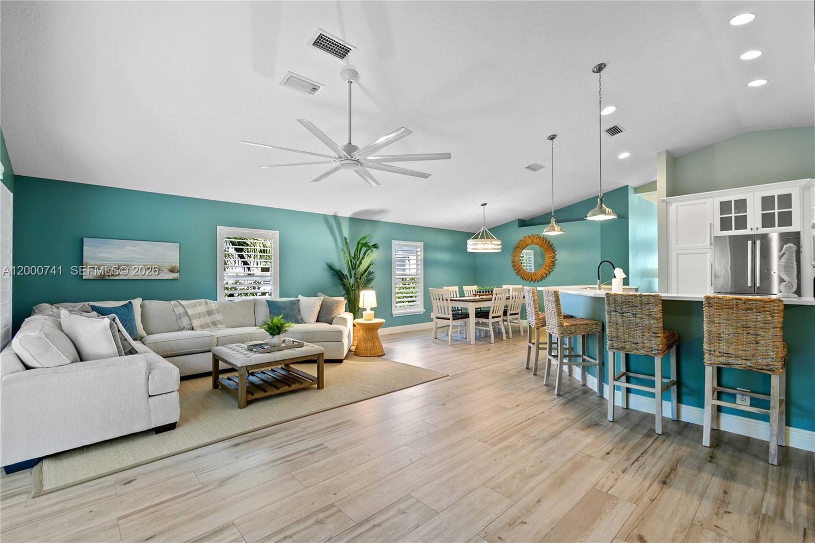 104 Old Jupiter Beach Road Jupiter, FL 33477 - Photo 7 of 25