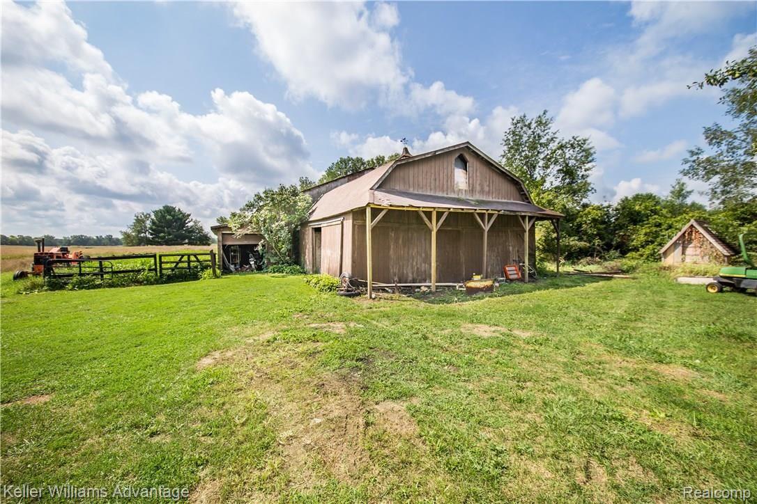 4545 Lone Tree Road Milford, MI 48380 - Photo 52 of 79 Lone Tree Rd_4545_Barn_05.jpg