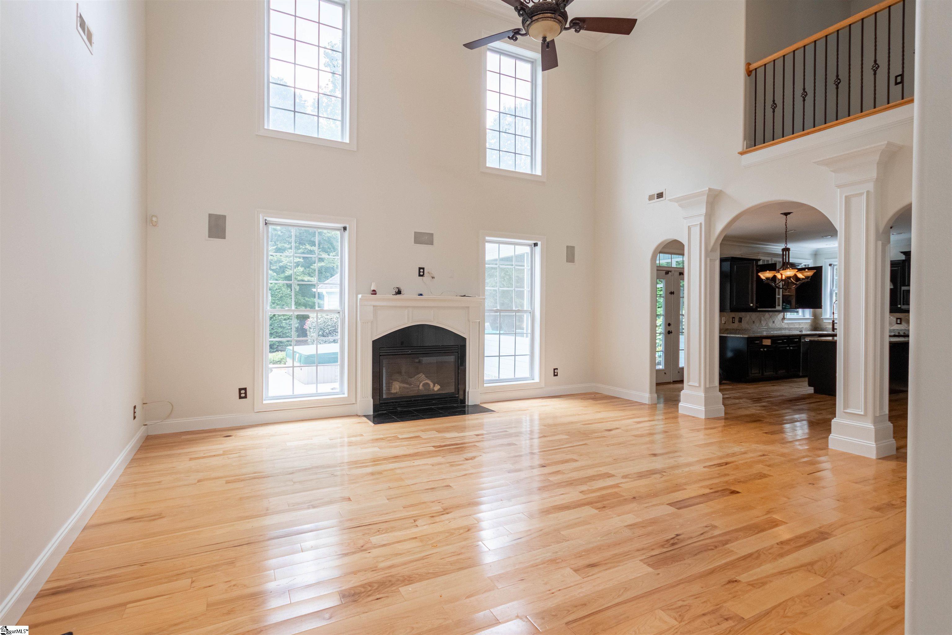 109 Creek Crossing Way Greer, SC 29651 - Photo 8 of 36