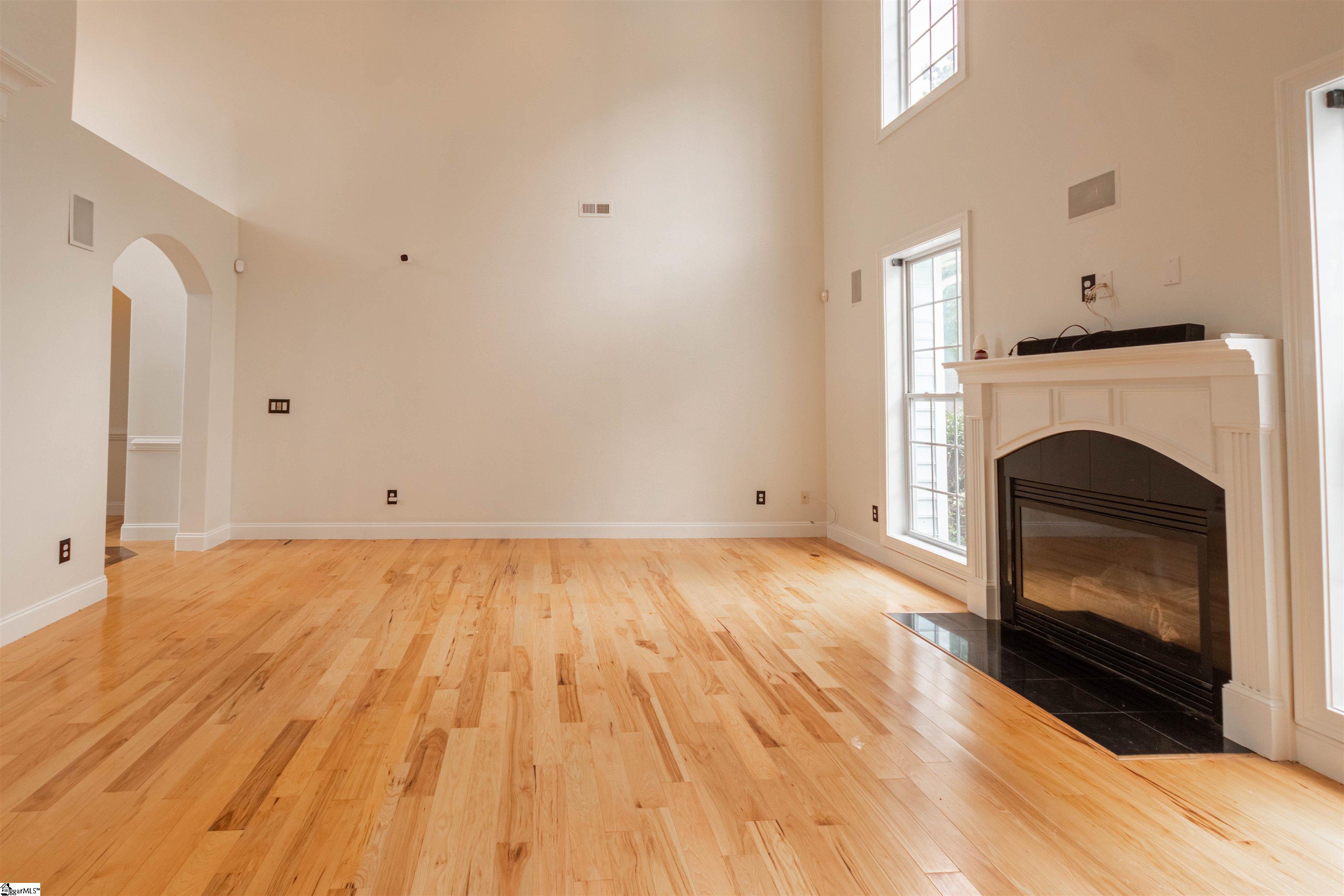 109 Creek Crossing Way Greer, SC 29651 - Photo 10 of 36