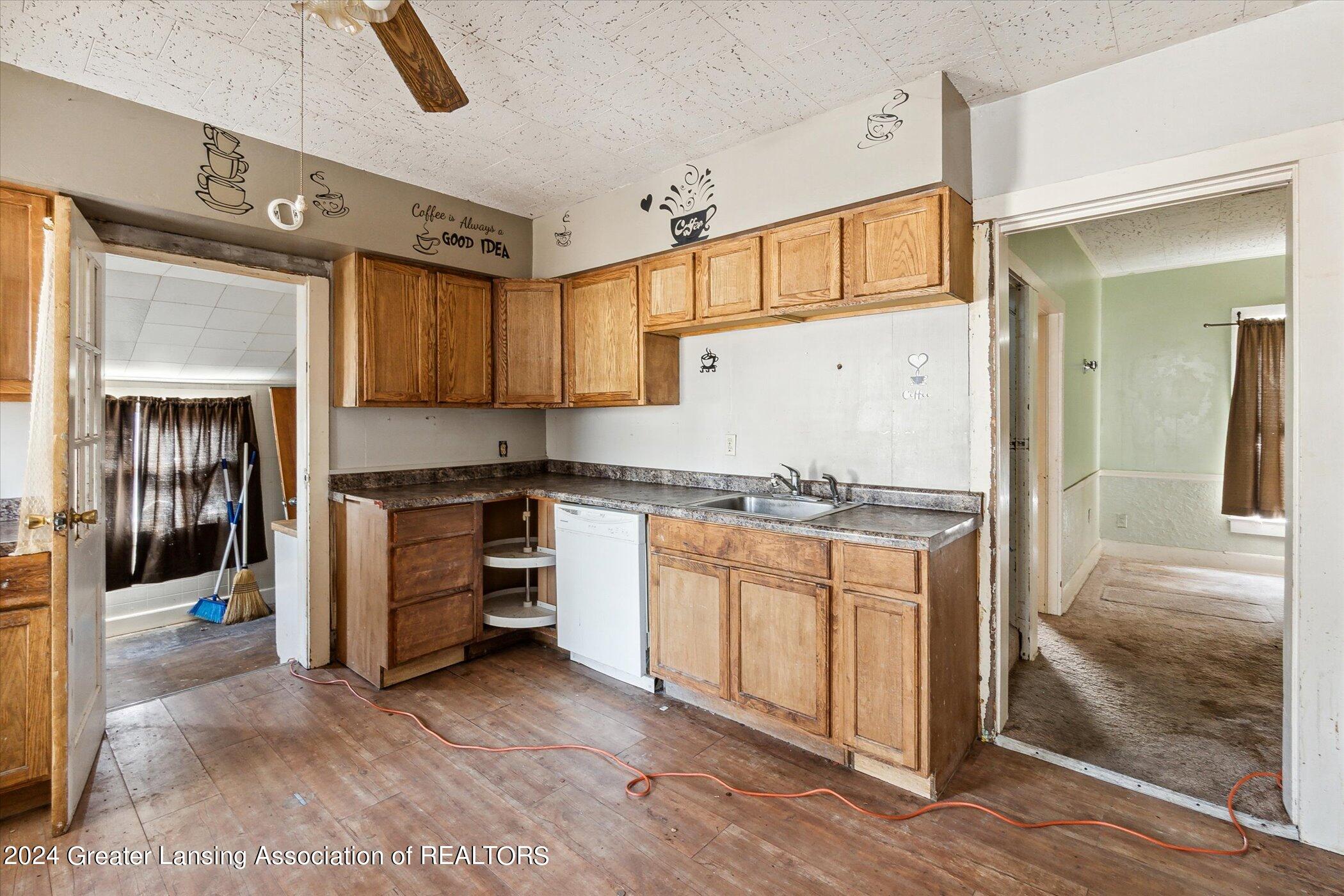 5884 East Round Lake Road Dewitt, MI 48820 - Photo 21 of 37 21-5884-Round-Lake-Rd-Laingsburg-MI-4884