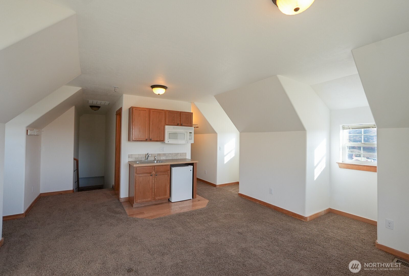 239 South Patit Road Dayton, WA 99328 - Photo 19 of 30 a view of a storage & utility room