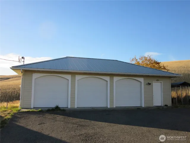 $799,000 | 239 South Patit Road, Dayton, WA 99328