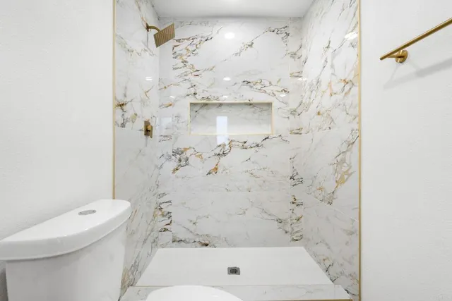 $1,175,000 | 2858 Lehigh Court, Oceanside, CA 92056