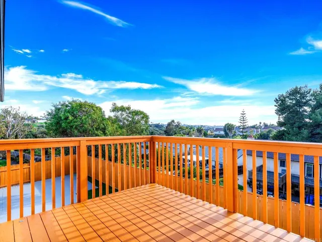$1,175,000 | 2858 Lehigh Court, Oceanside, CA 92056