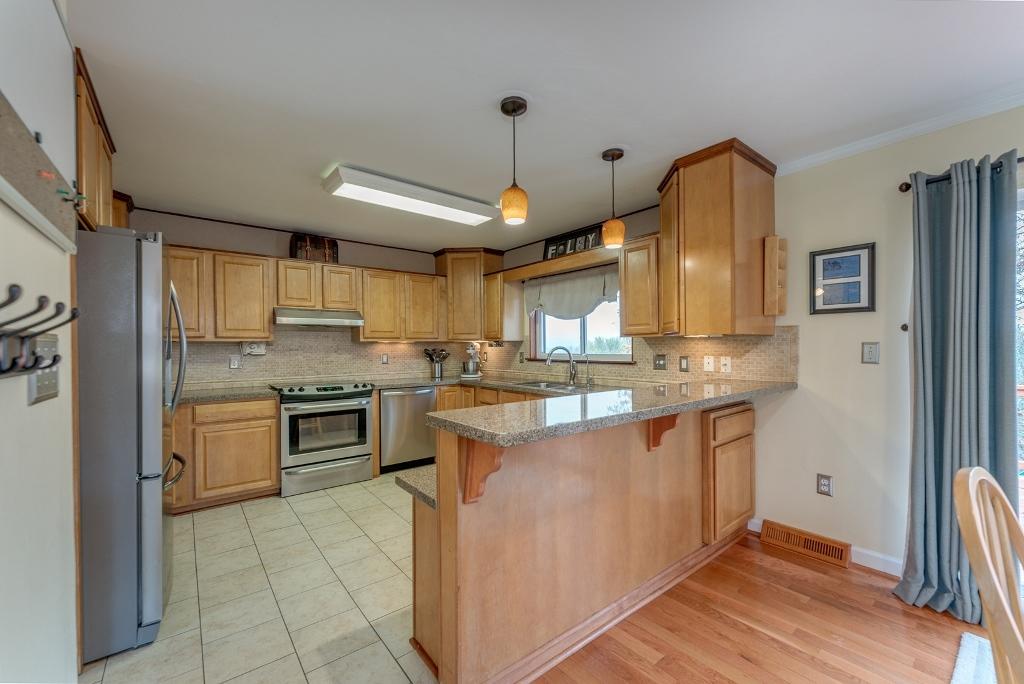 717 Azalea Road Daleville, VA 24083 - Photo 14 of 75 14 Kitchen (1)